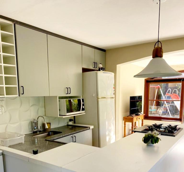 Aconchego De Itaipava - Casa De 3 Quartos, Equipada, Area Kids, Jacuzzi, Pet Friendly, Churrasqueira, Em Meio A Natureza E Proximo Ao Centro Do Bairro Petrópolis 外观 照片