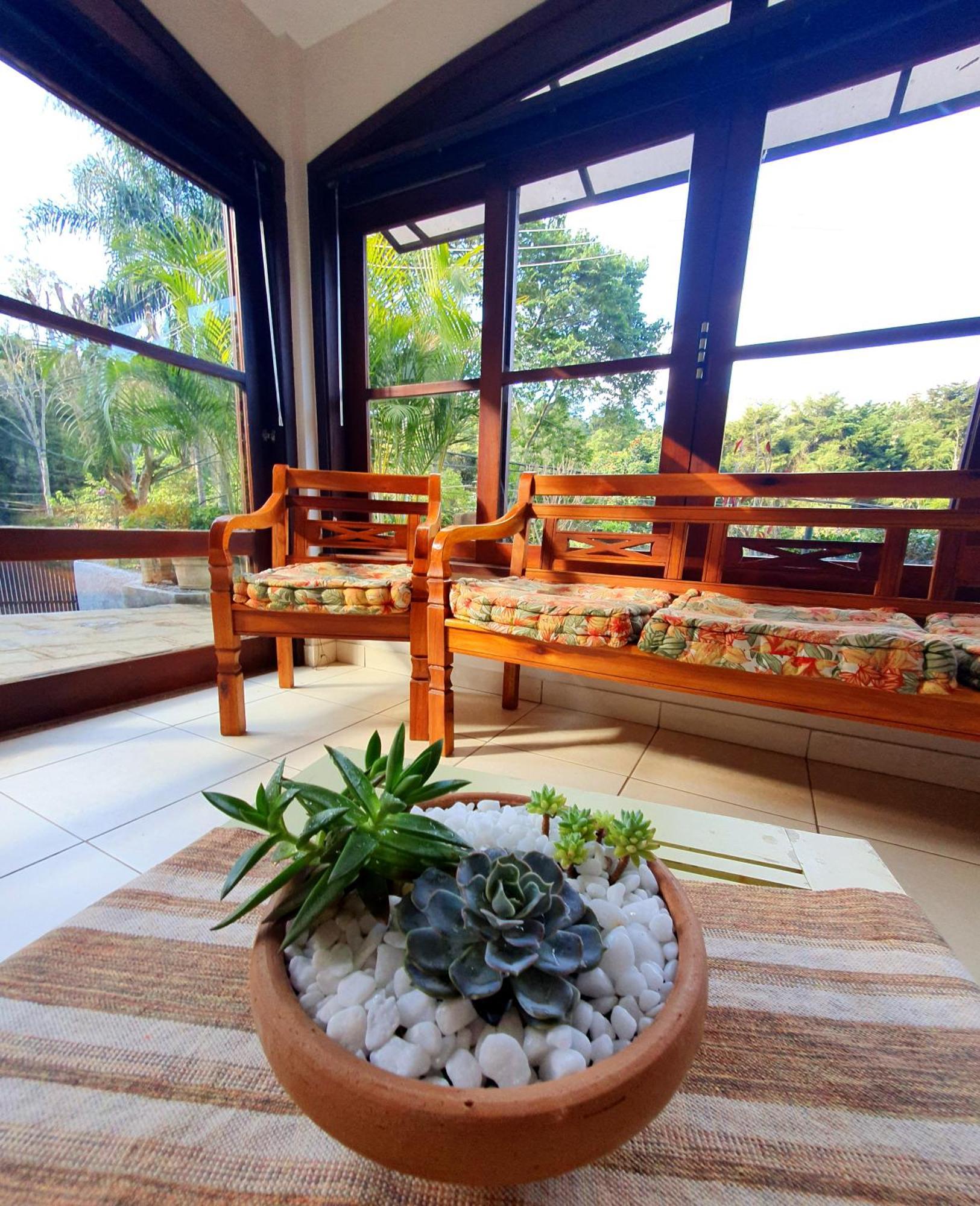 Aconchego De Itaipava - Casa De 3 Quartos, Equipada, Area Kids, Jacuzzi, Pet Friendly, Churrasqueira, Em Meio A Natureza E Proximo Ao Centro Do Bairro Petrópolis 外观 照片