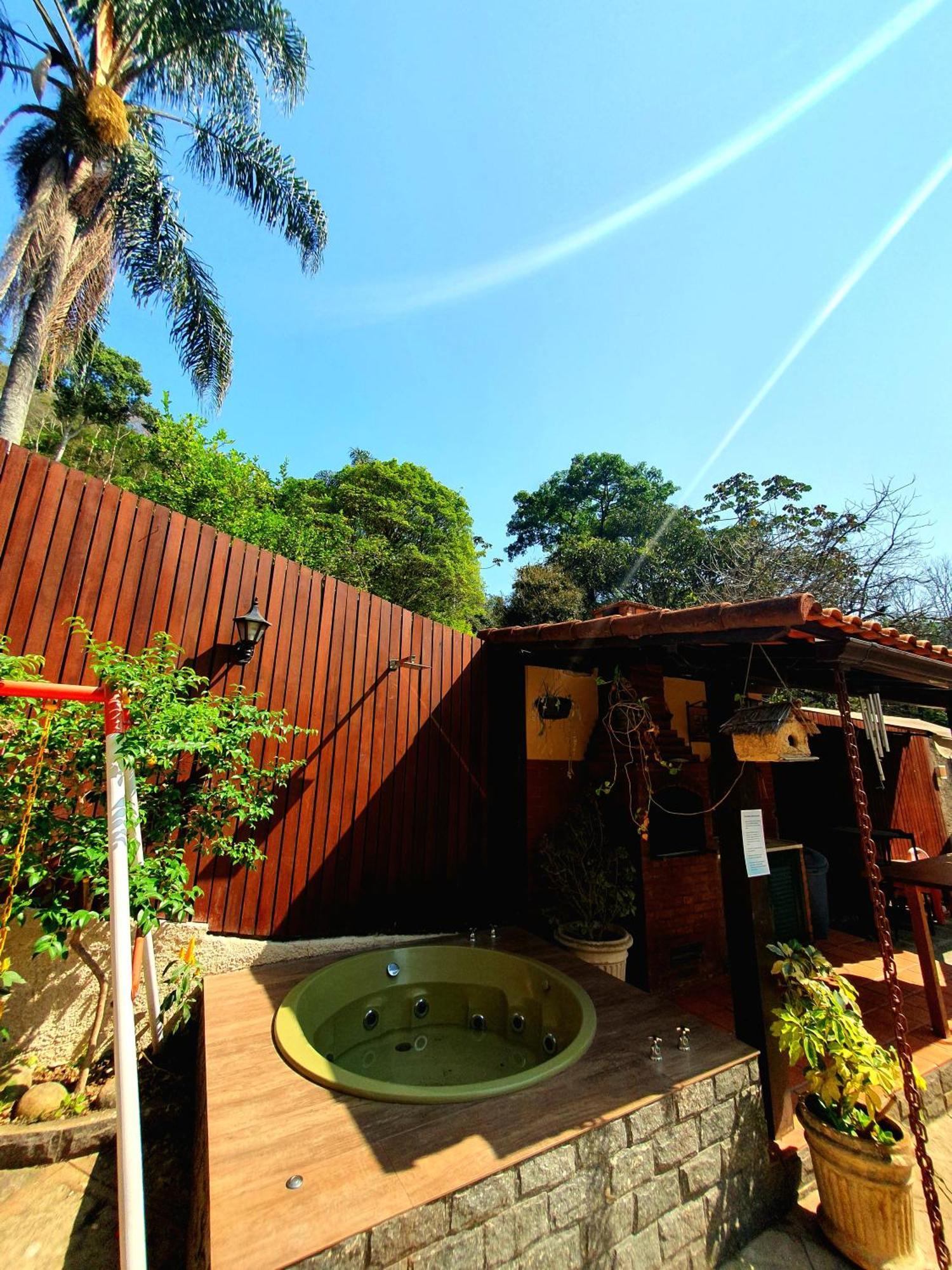 Aconchego De Itaipava - Casa De 3 Quartos, Equipada, Area Kids, Jacuzzi, Pet Friendly, Churrasqueira, Em Meio A Natureza E Proximo Ao Centro Do Bairro Petrópolis 外观 照片