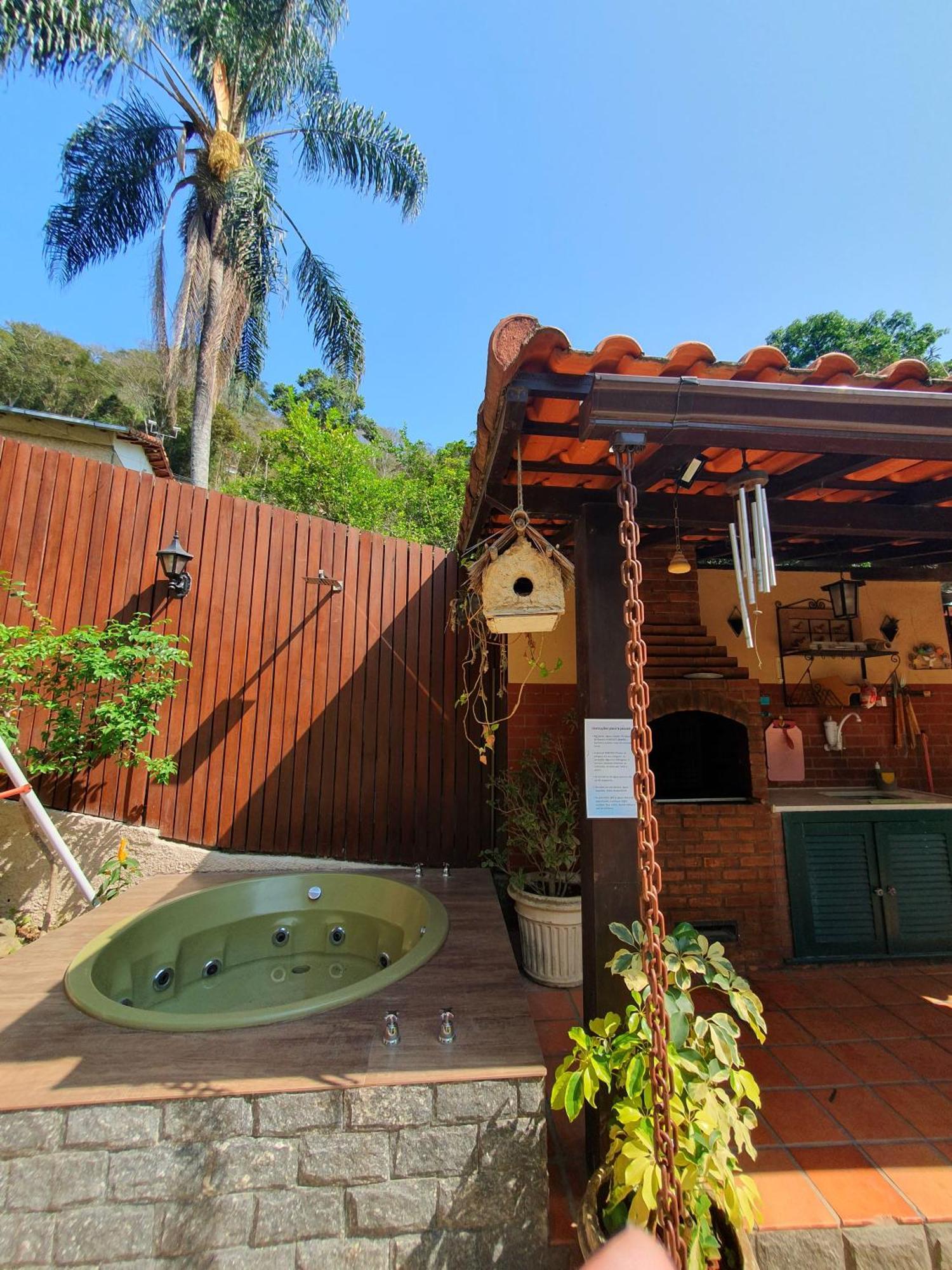 Aconchego De Itaipava - Casa De 3 Quartos, Equipada, Area Kids, Jacuzzi, Pet Friendly, Churrasqueira, Em Meio A Natureza E Proximo Ao Centro Do Bairro Petrópolis 外观 照片